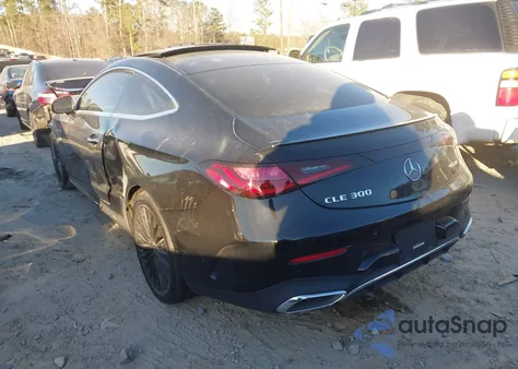 2024 Mercedes-Benz Cle 300 4Matic z USA, uszkodzony, nr VIN W1KMJ4HB0RF042213